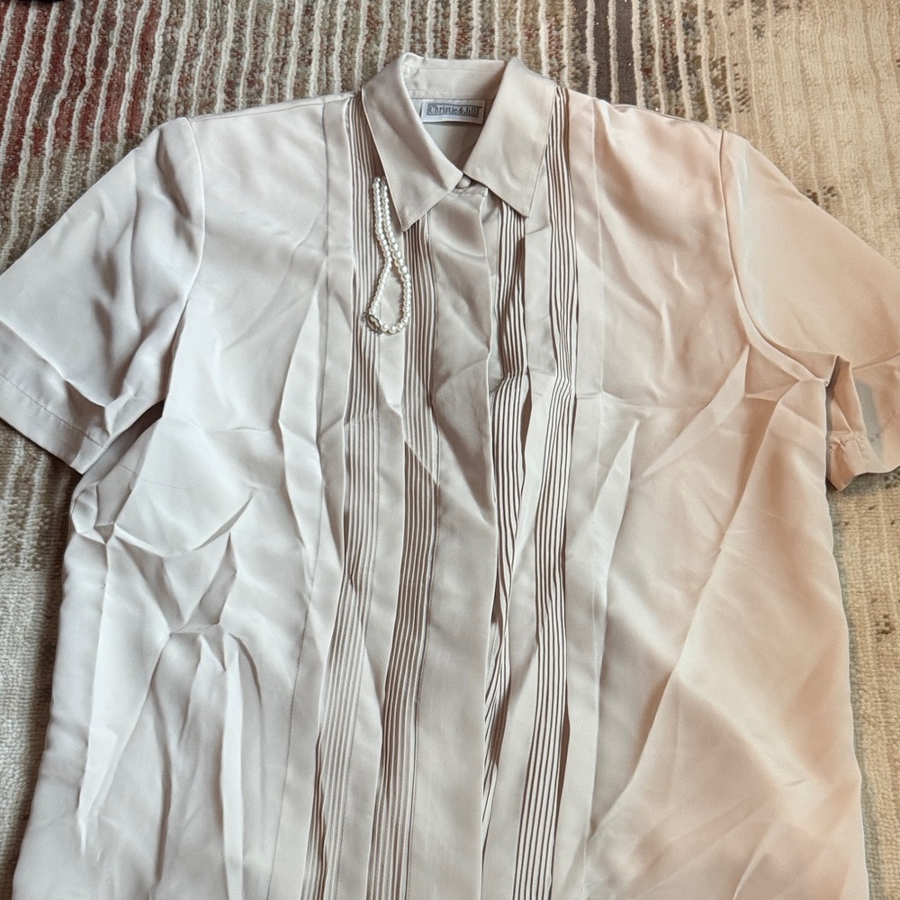Elegant White Pleated Women's Blouse